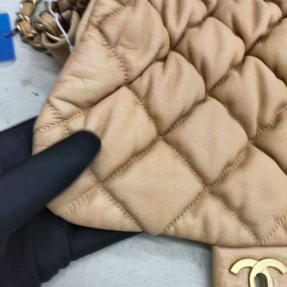 Chanel Women Pre-Loved Bag Very Good Condition - Picture 6 of 9